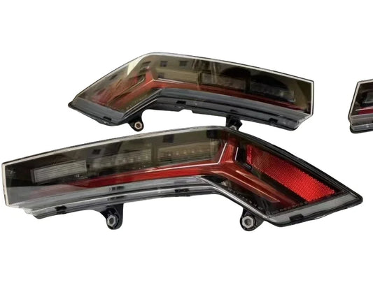 Rear LED Tail Light Set for Lamborghini Gallardo, Huracán, Aventador & Urus – 4T0945095 / 4T0945096