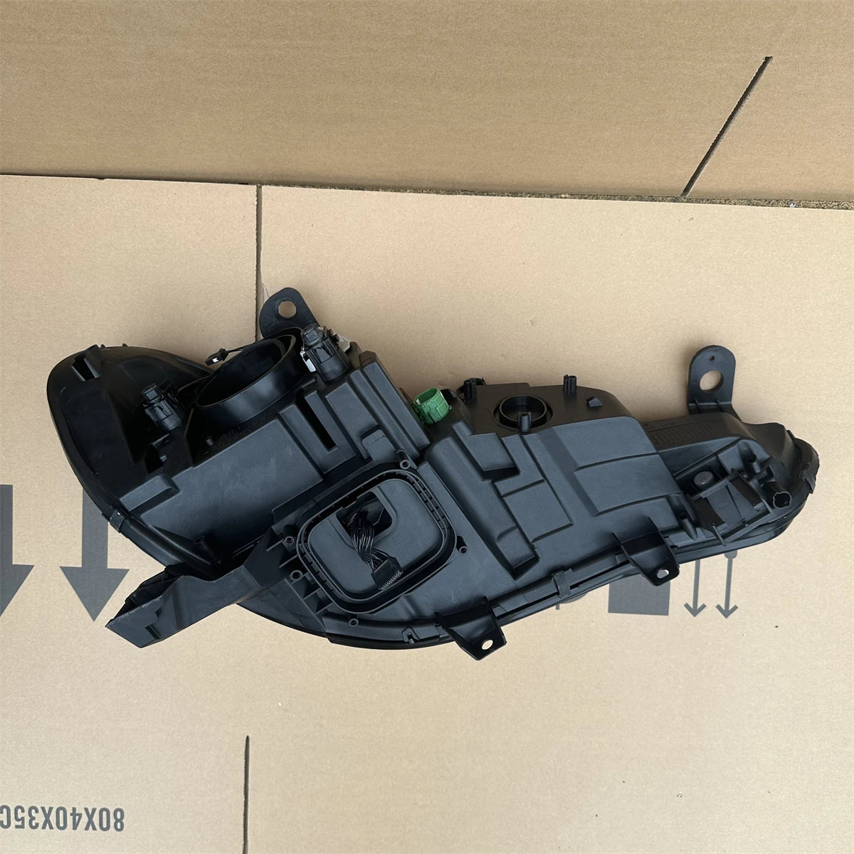 High Quality Original HID Headlamp Assembly for Alfa Romeo Giulia Stelvio SUV 2017-2022 New Condition Lights