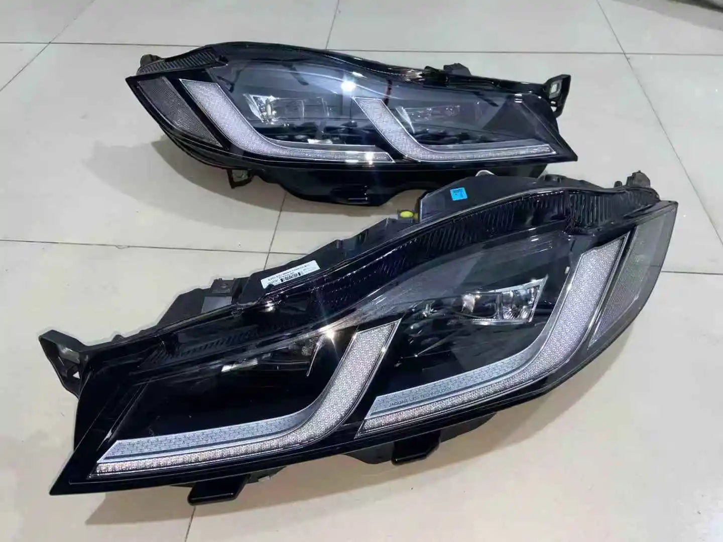 For the 2020-2024 Jaguar XF, Jaguar XF XF-PACE X250 X260 F PACE X761 XFL Car Automatic Lighting System LED Headlights