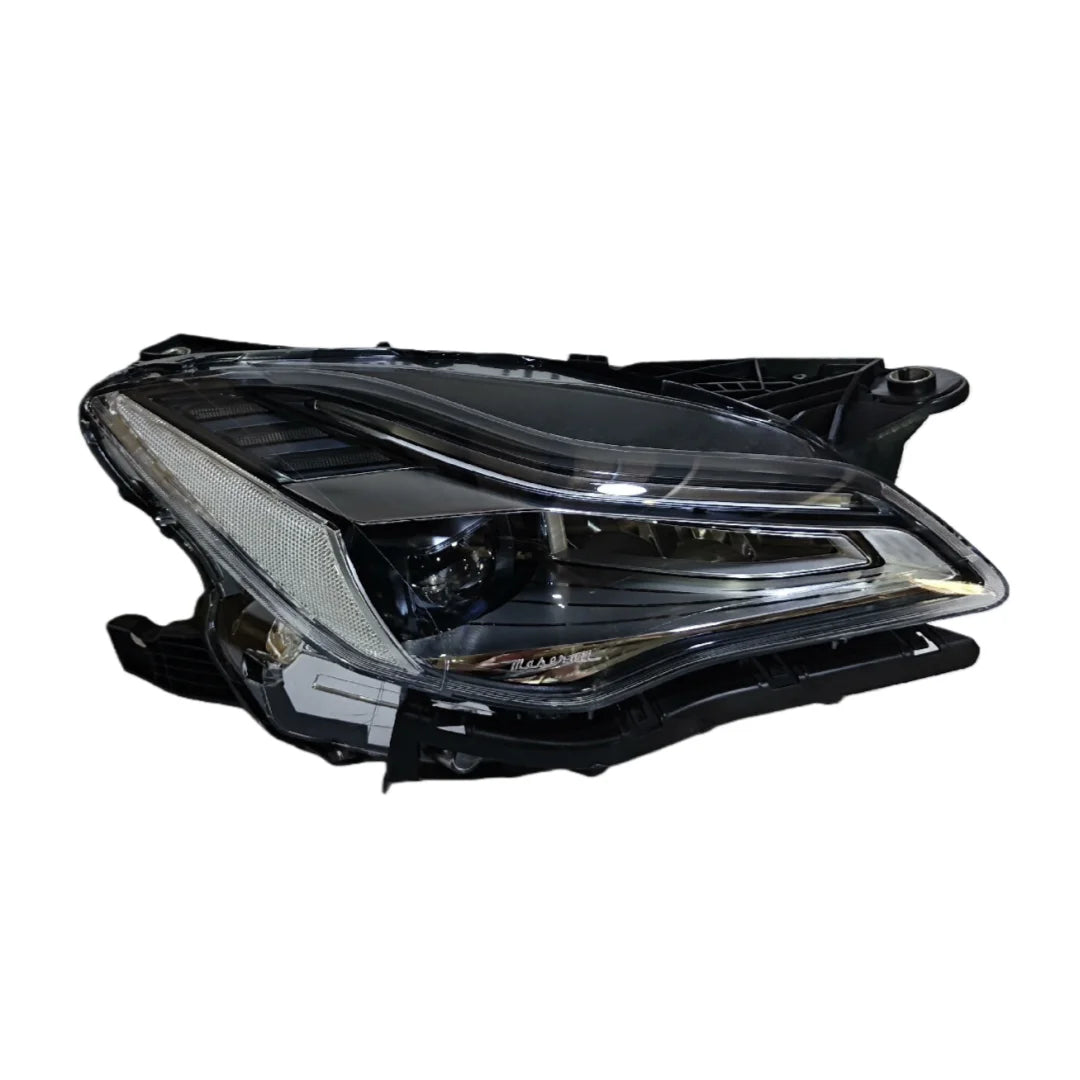 Prednje svjetlo za Maserati Quattroporte 2013–2018