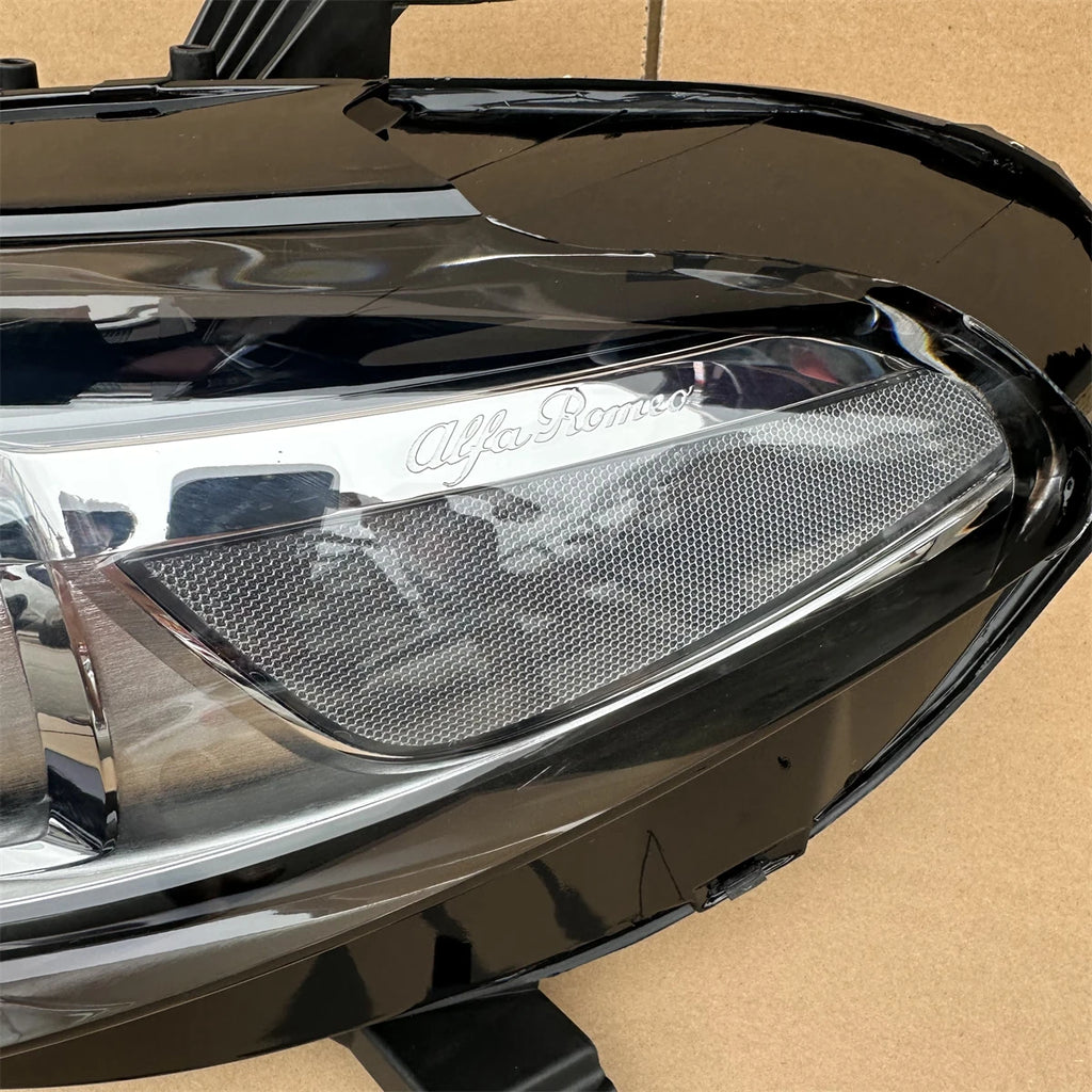 High Quality Original HID Headlamp Assembly for Alfa Romeo Giulia Stelvio SUV 2017-2022 New Condition Lights