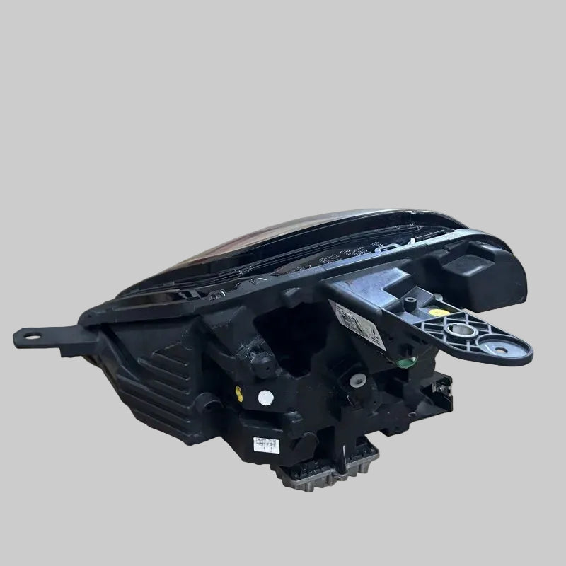 Faro para Maserati Grecale