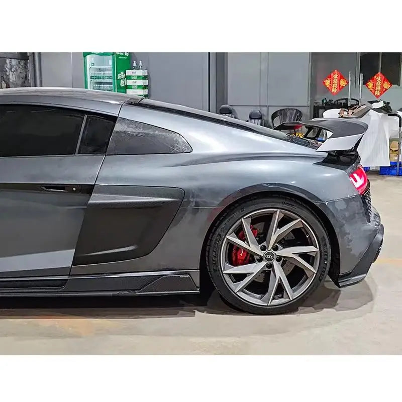 Audi R8 Dry Carbon Fiber Side Vents – Premium Performance Styling