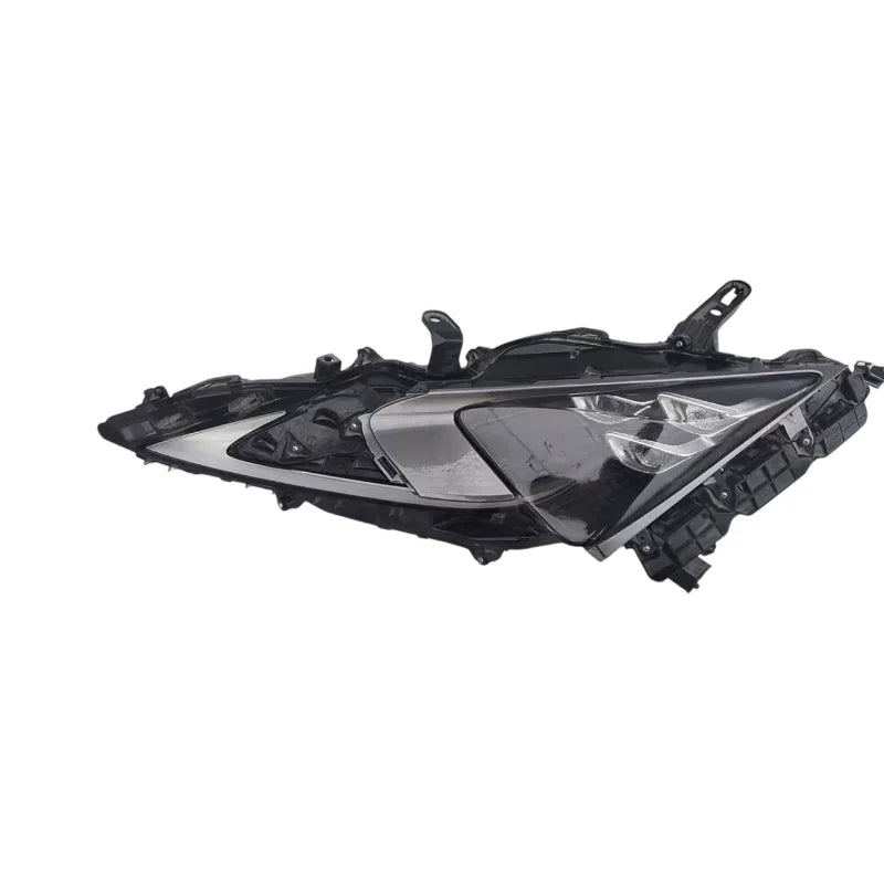 Lexus LC500 headlight – image 3