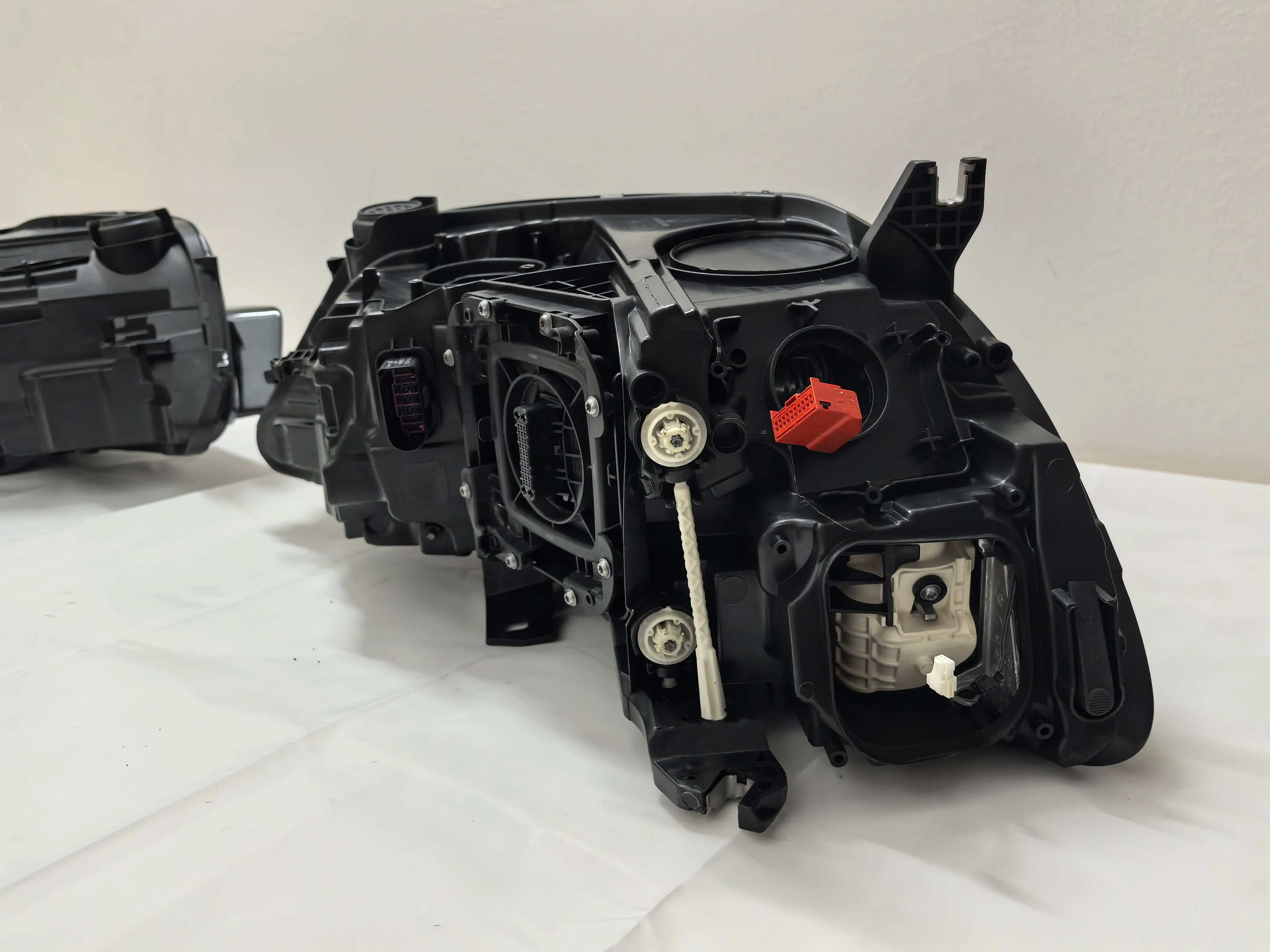Original LED Matrix Headlight for Audi A6 C7 (2012–2018) – OEM Front Headlamp Replacement