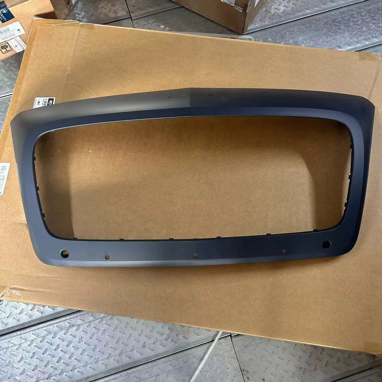 OEM Front Bumper Grille Frame for Bentley Continental GT (2016–2018) | OE 3W3853651F