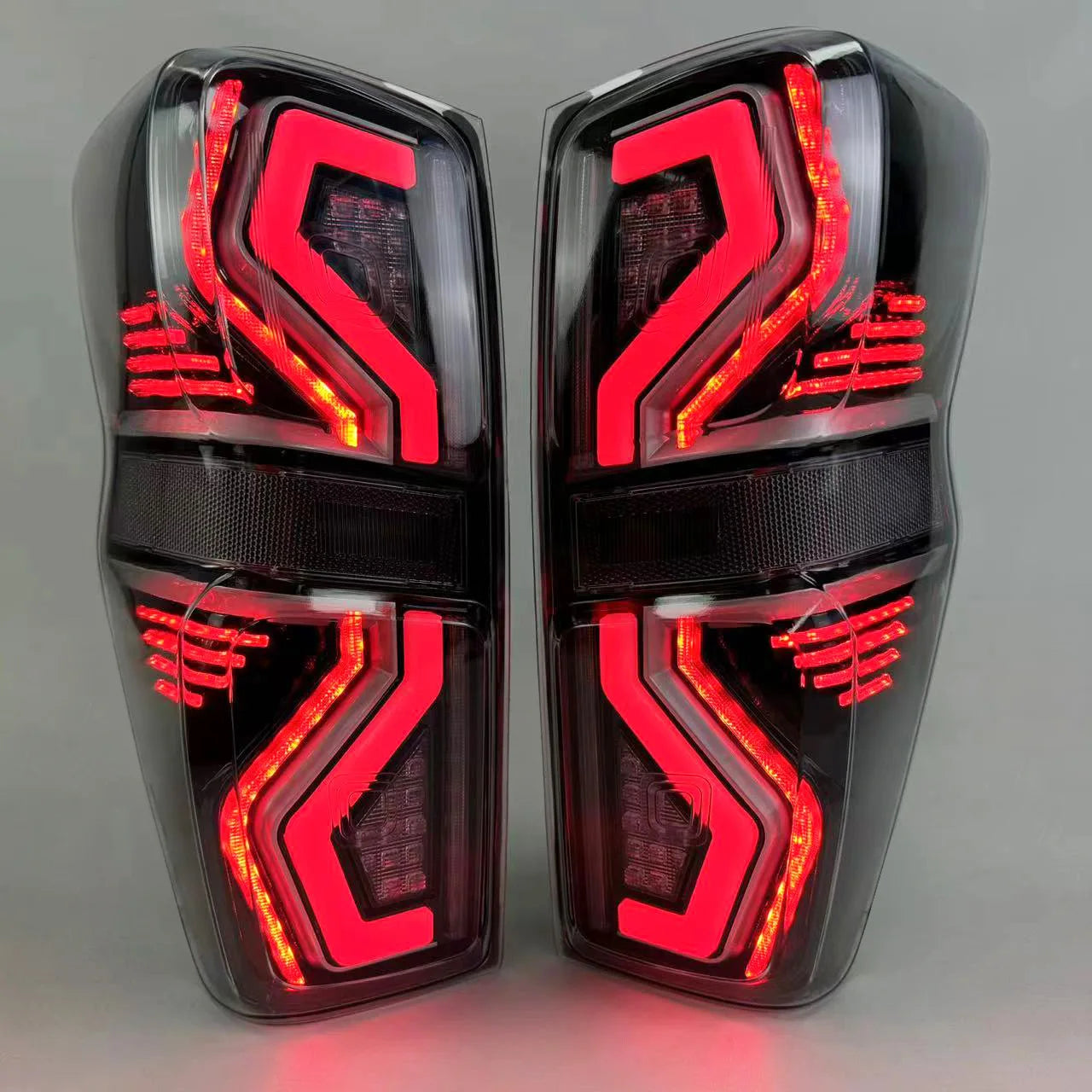 2020-2021 for Isuzu D-Max  Pickup Modified LED Rear Bumper Brake Light Warning Tail Light Assembly