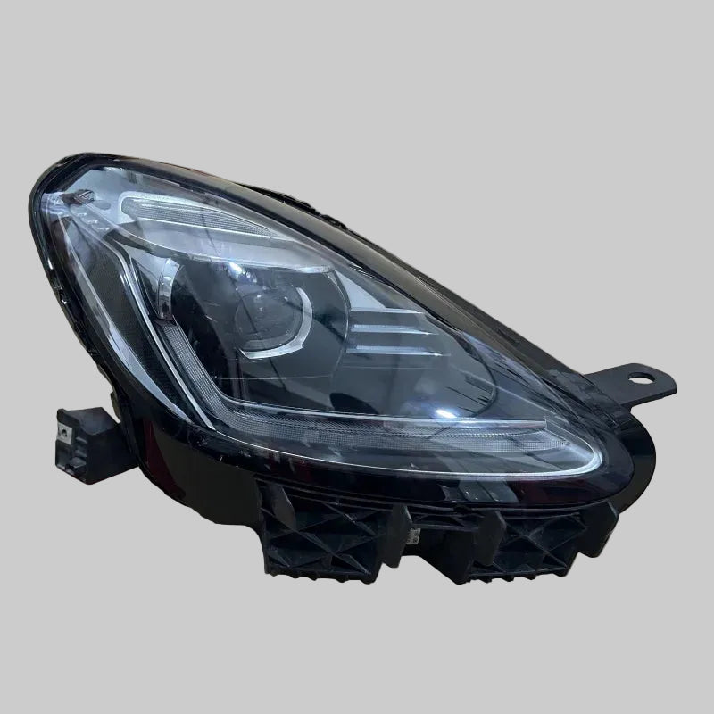 Faro para Maserati Grecale