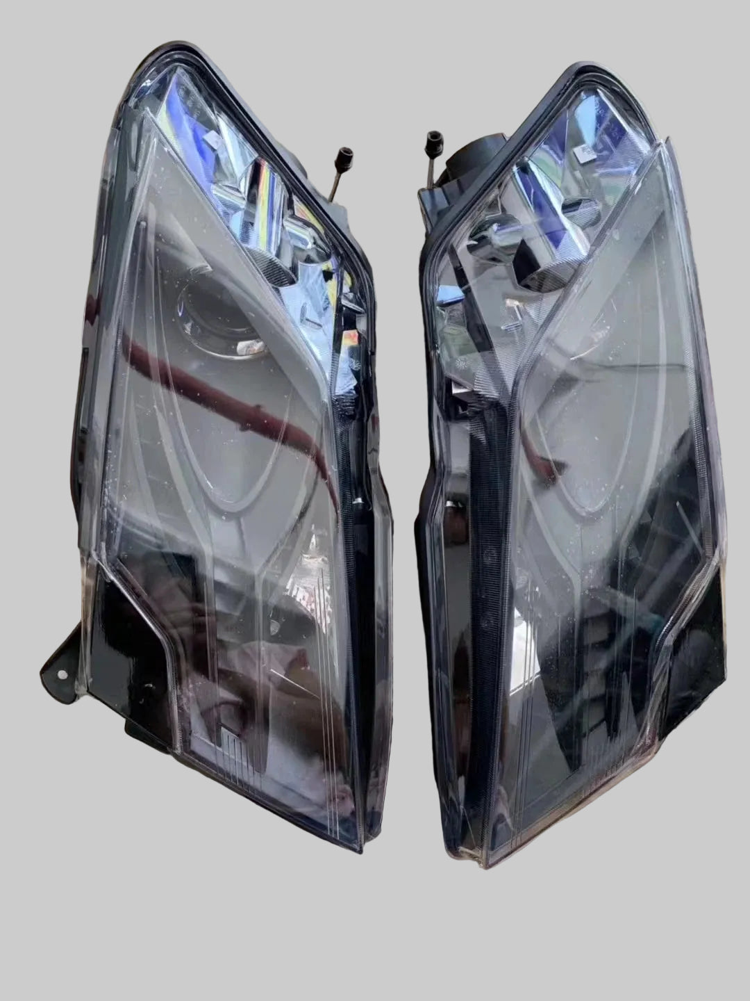 Used OEM Headlights for Lamborghini Gallardo LP550-2 / LP560-4 / LP570-4 – OE 401941003J / 401941004J – view 3